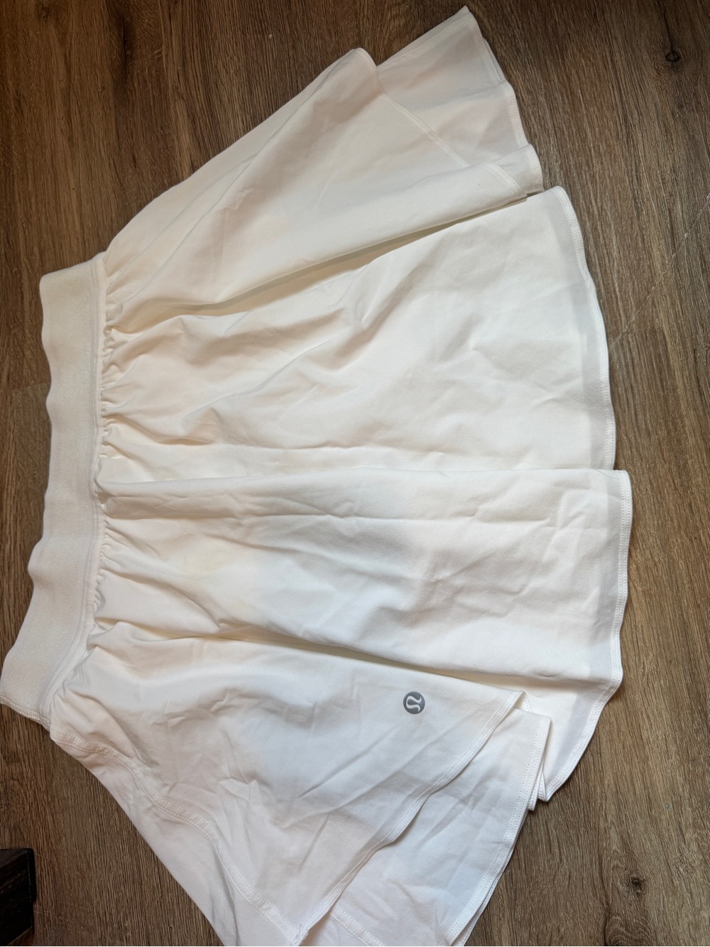 Lululemon Court Rival Skirt White Size 6 Long